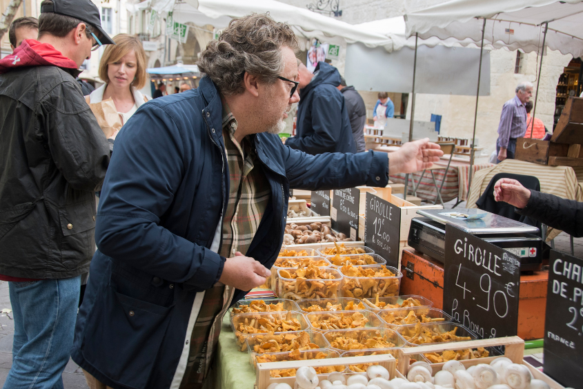 learning french at the market