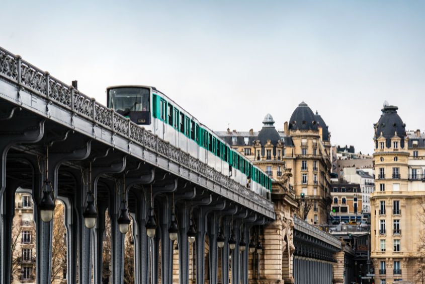 Paris metro transportation