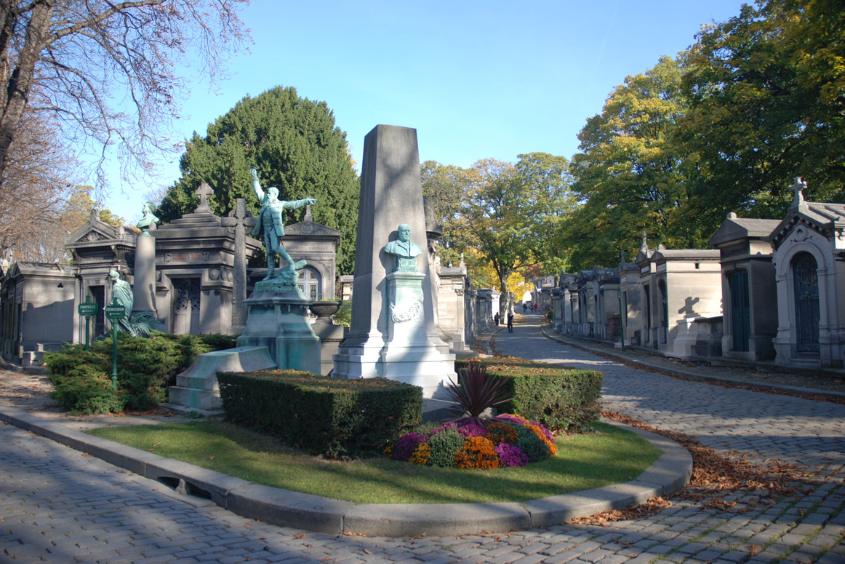 where to stay in Paris pere lachaise