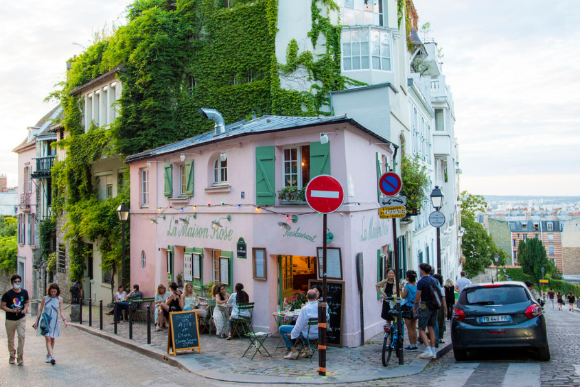 maison rose where to stay in paris