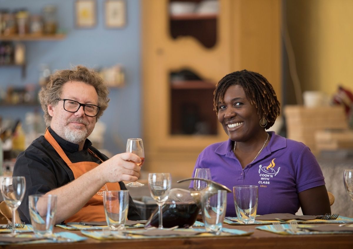 Former Cook'n With Class - Let's Eat The World