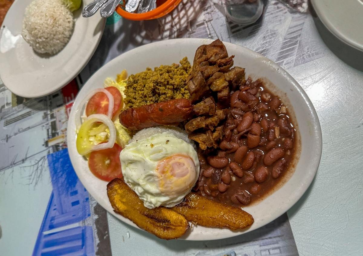 Bandeja Pais